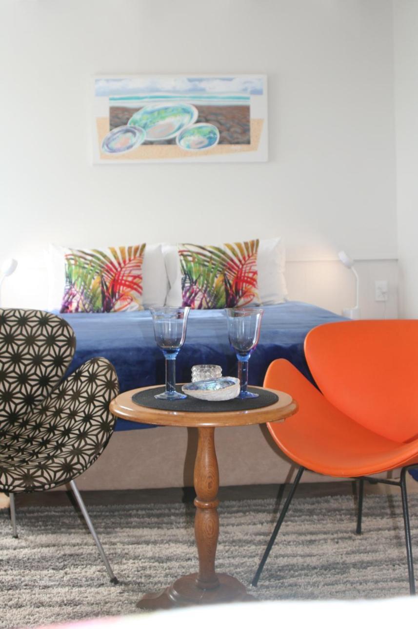 קופרס ביץ' Driftwood Lodge Beachfront, Cable Bay, Northland מראה חיצוני תמונה