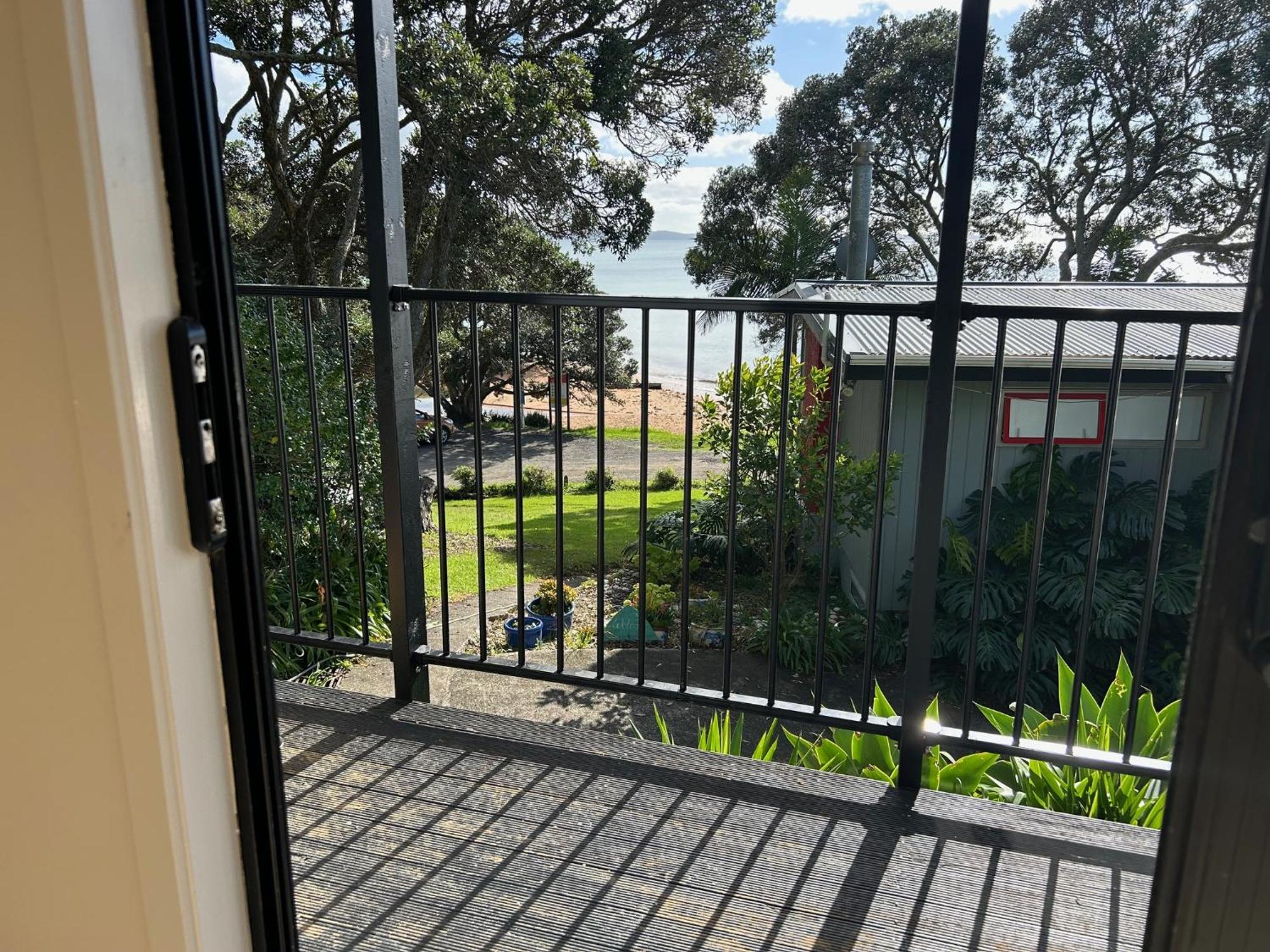 קופרס ביץ' Driftwood Lodge Beachfront, Cable Bay, Northland מראה חיצוני תמונה