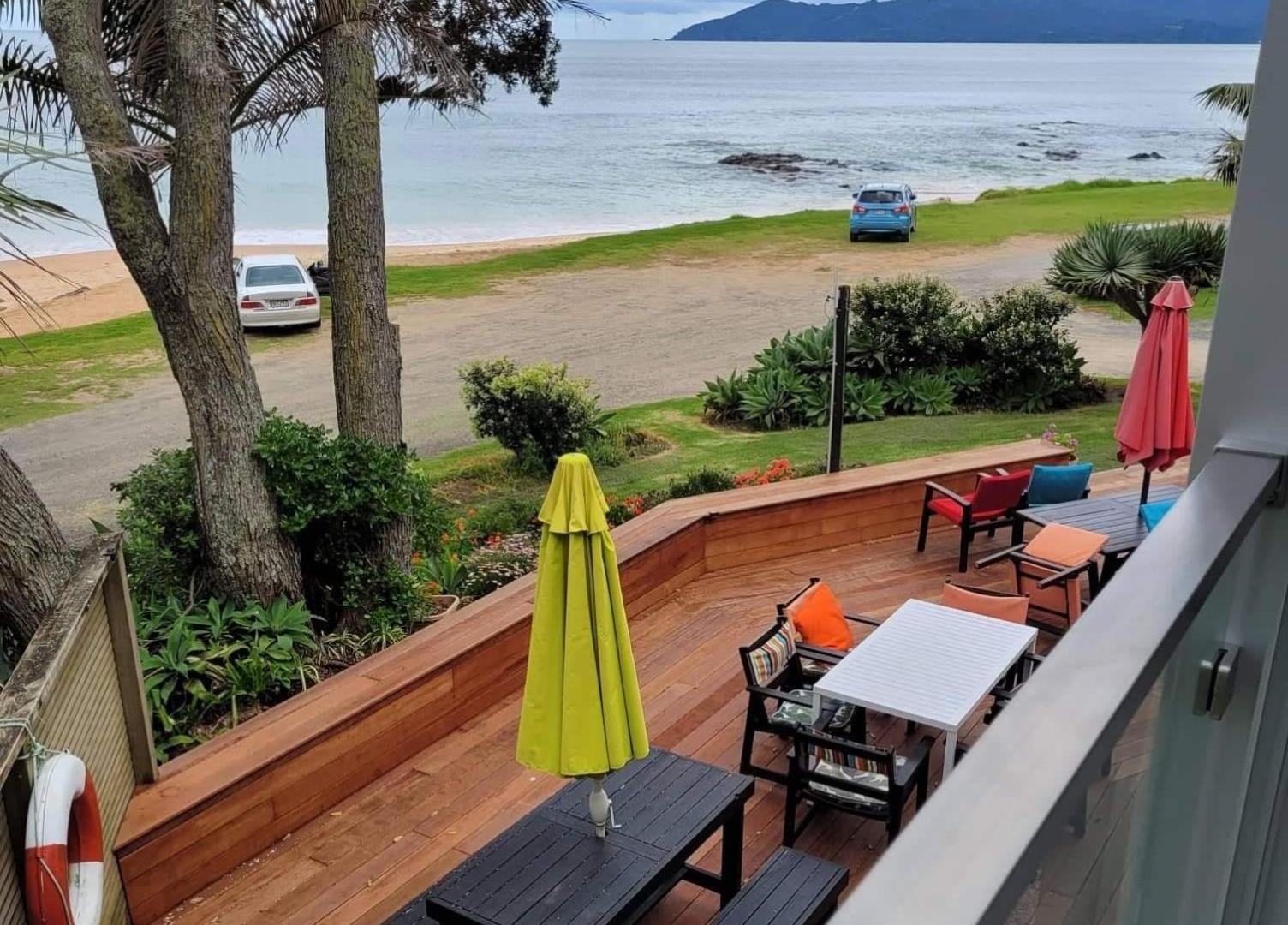 קופרס ביץ' Driftwood Lodge Beachfront, Cable Bay, Northland חדר תמונה